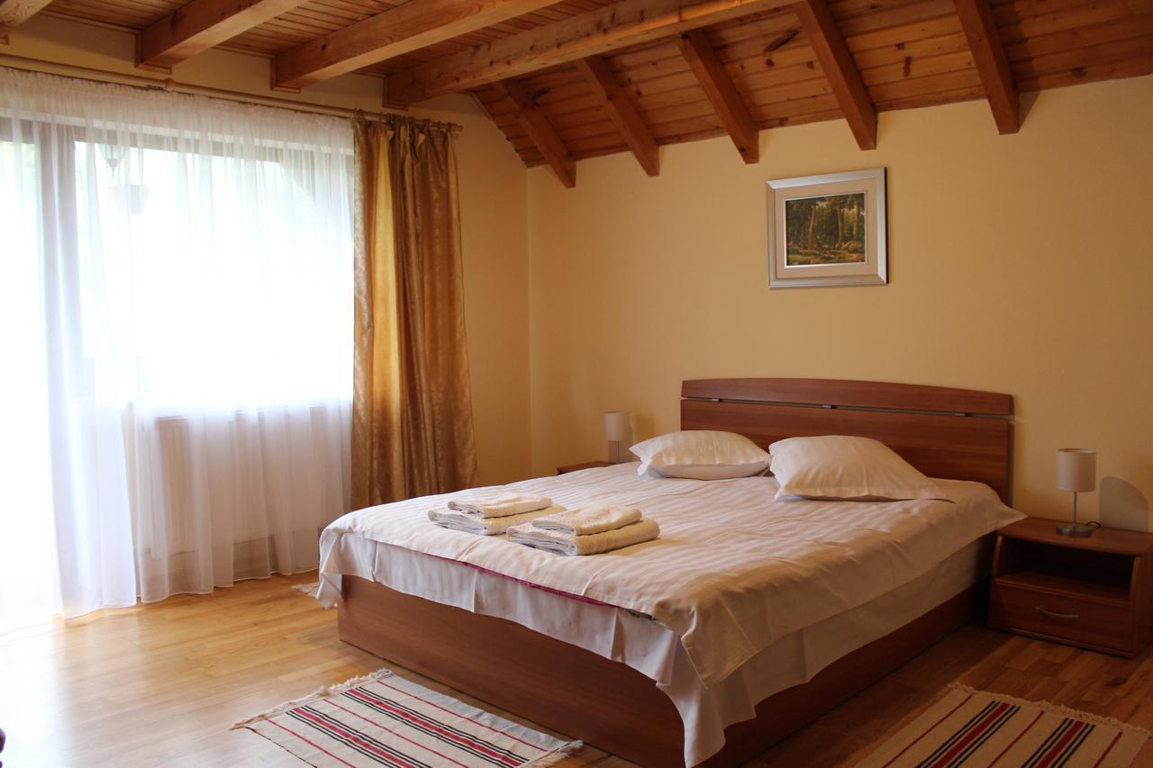 Pensiunea Casa Bogdan Azuga Exterior foto